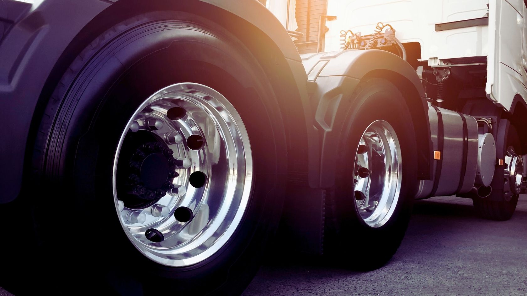 Types of Tyres for Trucks
